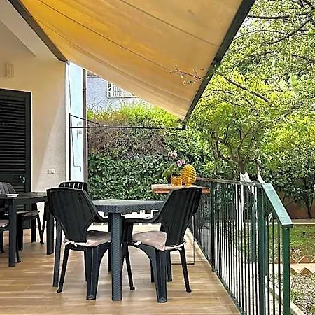 Alemar 住宿加早餐酒店