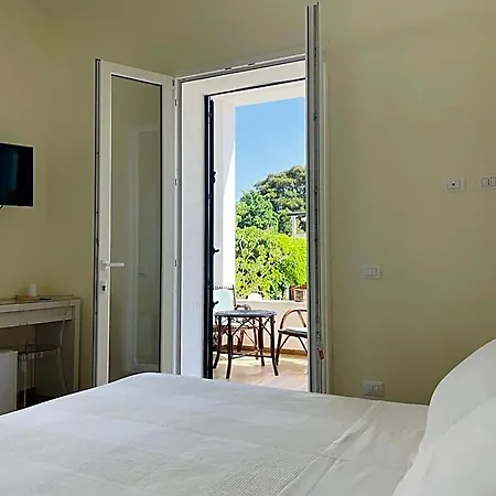 Bed & Breakfast Alemar 3*